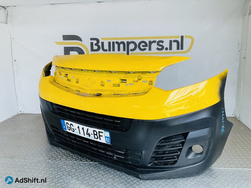 Bumper Opel Vivaro 9833129877 Voorbumper 1-G5-14451z, Auto-onderdelen, Carrosserie en Plaatwerk, Bumper