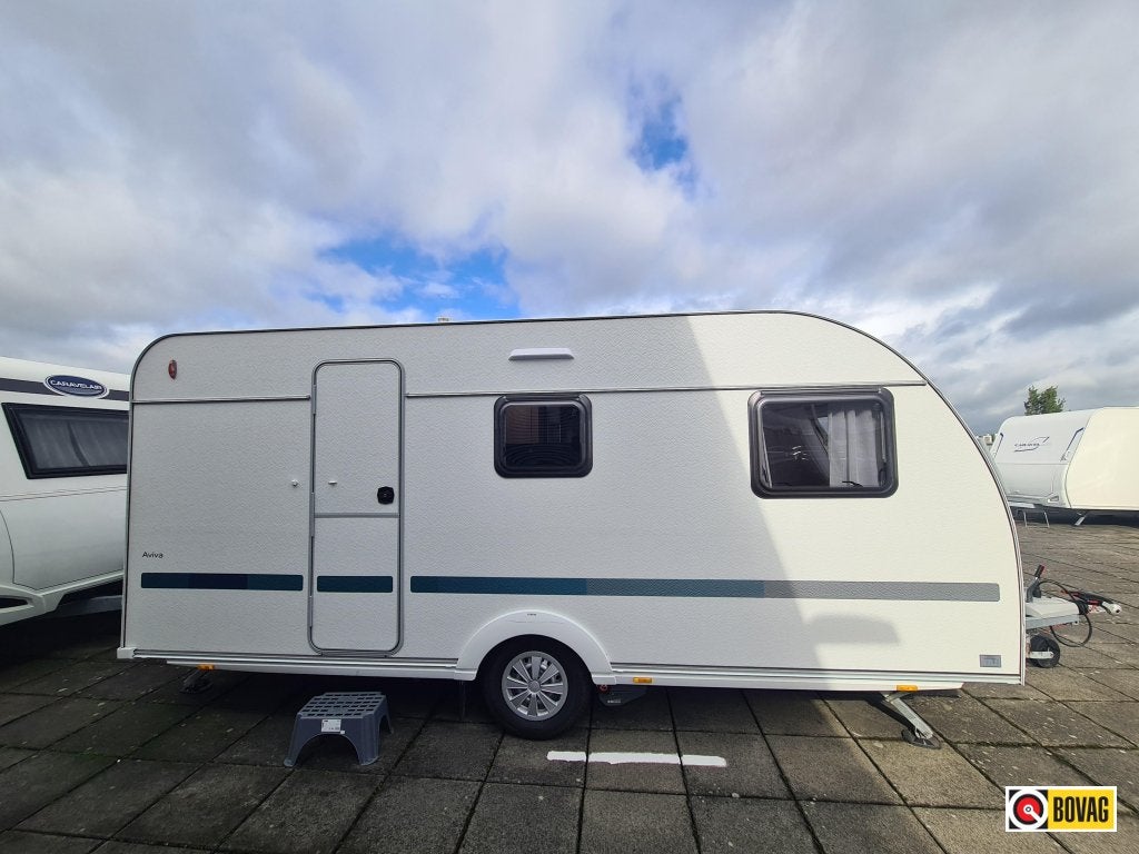 Adria Aviva 492 LU MET O.A. VOORTENT + MOVER, Caravans en Kamperen, Caravans, Standaardzit, Bedrijf, Kachel, Tot en met 4