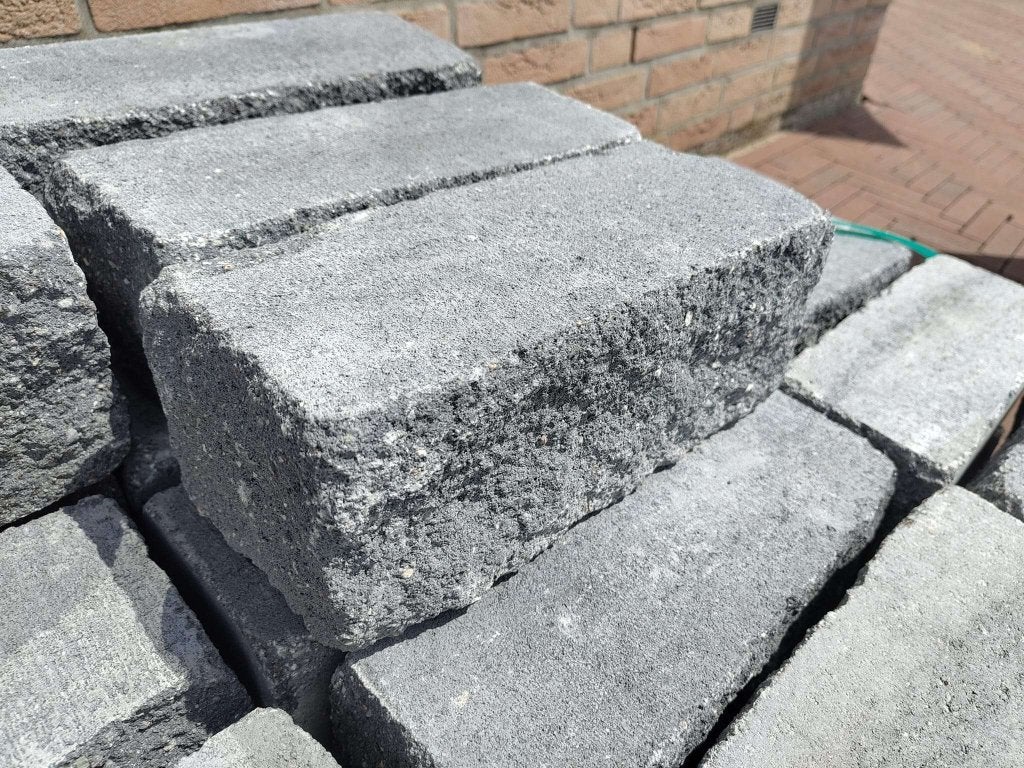 Muurblok zeer goedkoop, Tuin en Terras, Tegels en Klinkers, Niet ingevuld, Overige materialen, Niet ingevuld, Ophalen of Verzenden