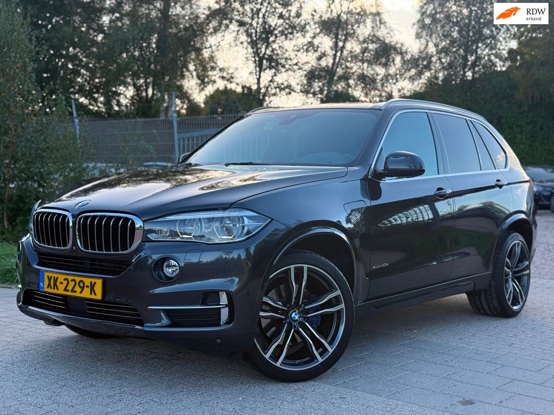 BMW X5 XDrive40e iPerformance High Executive, Auto's, Dealer onderhouden, Gebruikt, 4 cilinders, Bedrijf