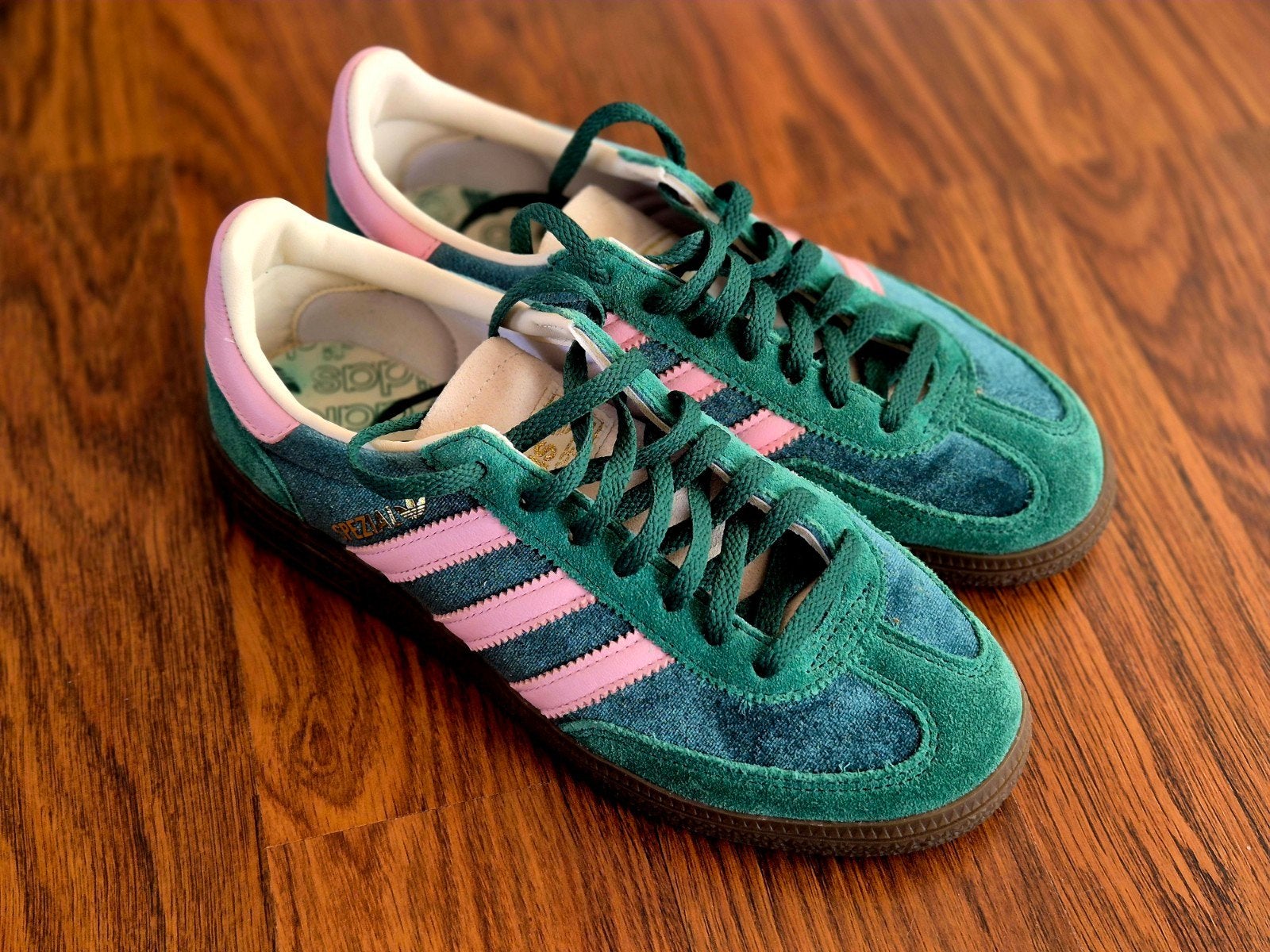 Zgan adidas spezial sneaker maat 38 groen roze, Ophalen of Verzenden