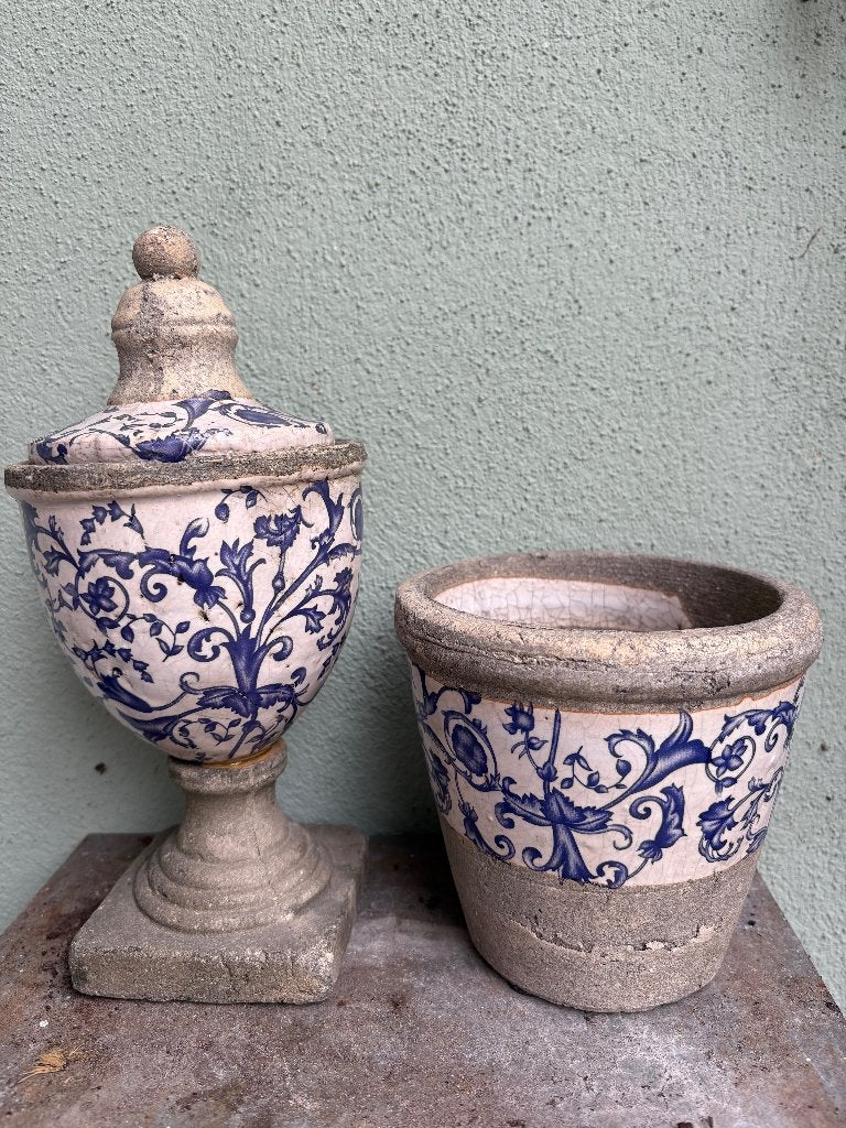 OUDE UNIEKE BETONNEN POT MET DEKSEL, Tuin en Terras, Ophalen, Gebruikt, Rond, Aardewerk