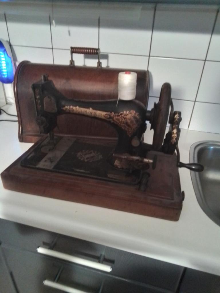 Antieke Singer Naaimachine uit 1897 met Houten Kap bieden, Ophalen of Verzenden