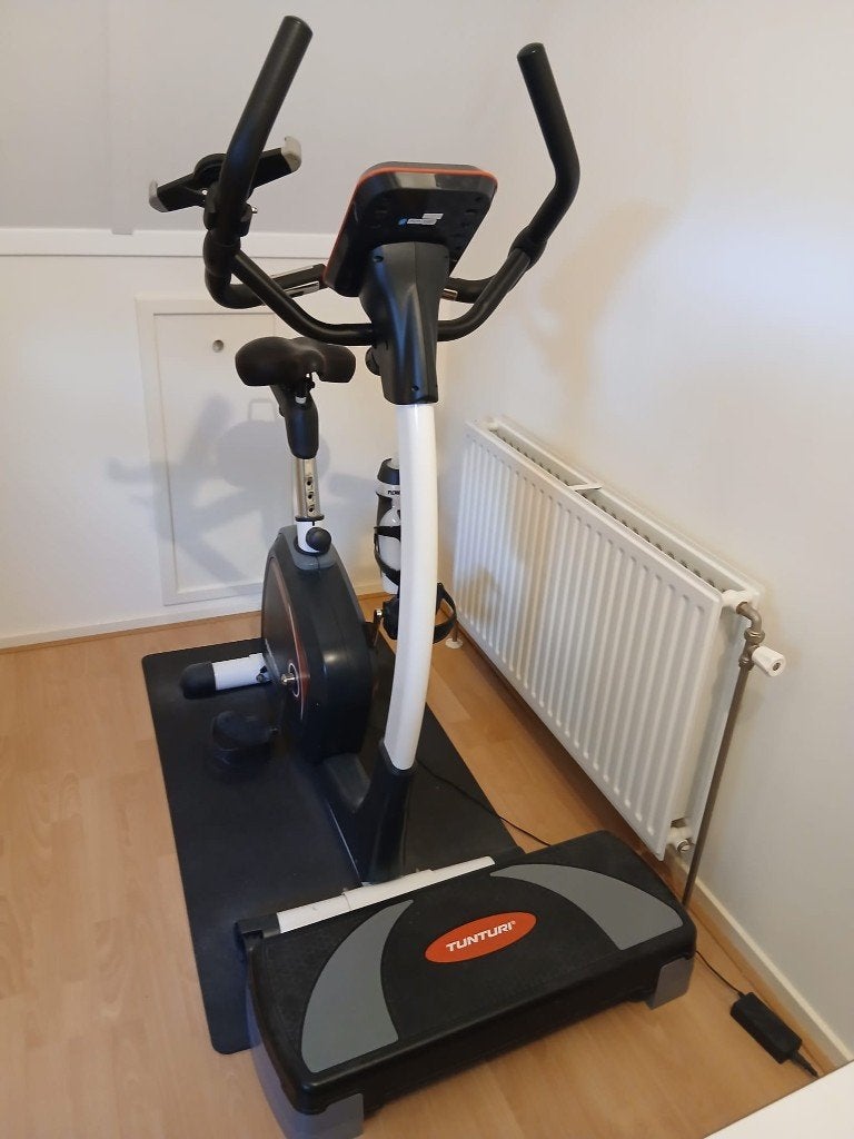Flow fitness hometrainer te koop, Ophalen, Zo goed als nieuw, Benen, Hometrainer
