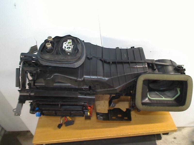 Kachelhuis Volkswagen Golf VI (5K1) (2008-11/2012-11), Gebruikt, Volkswagen, Volkswagen AG, Kundenbetreuung@volkswagen.de