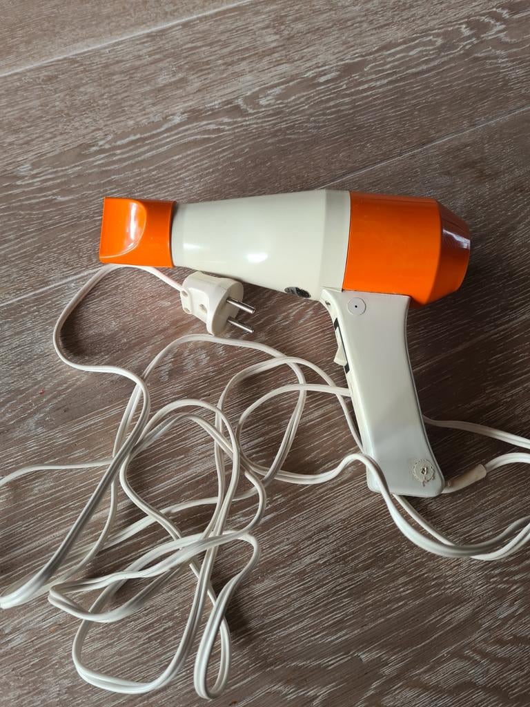 Goed werkende retro föhn, Ophalen, Haarverzorging