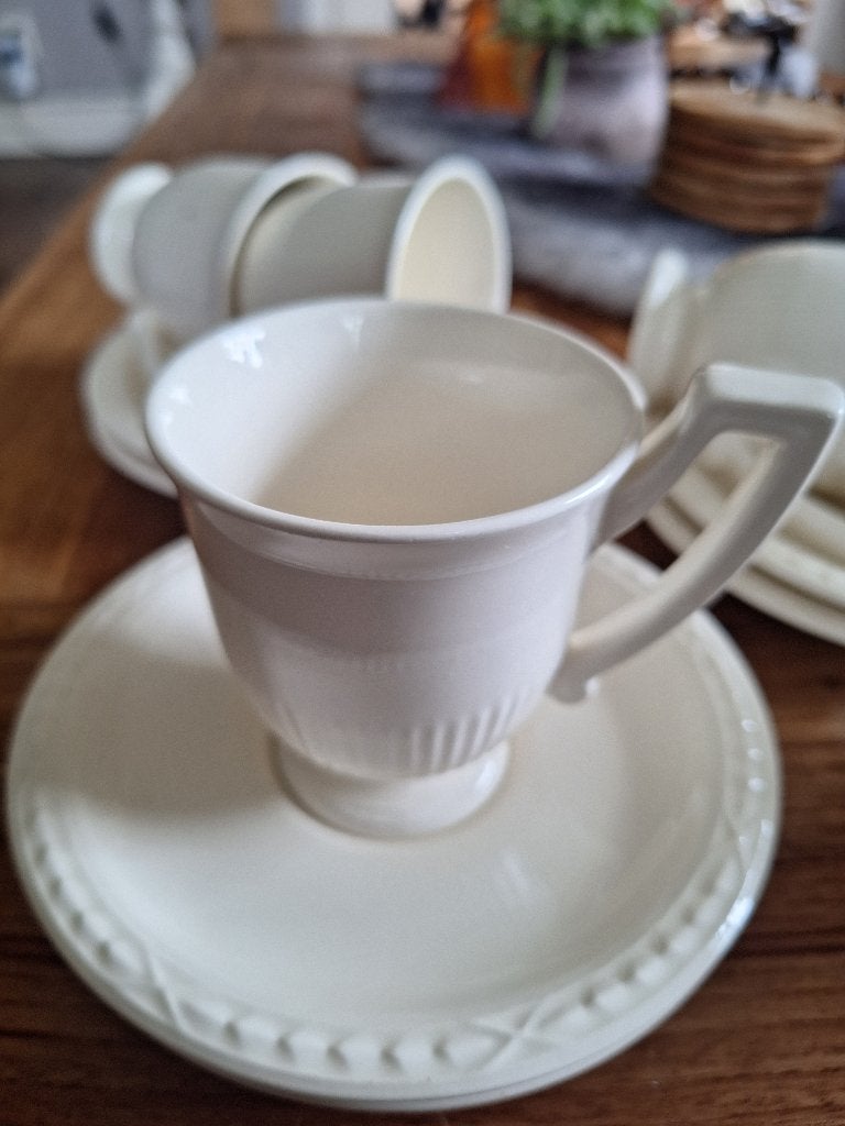 Servies recamier creme soepkommen kop en schotel, Ophalen, Gebruikt, Klassiek, Kop(pen) en/of Schotel(s)