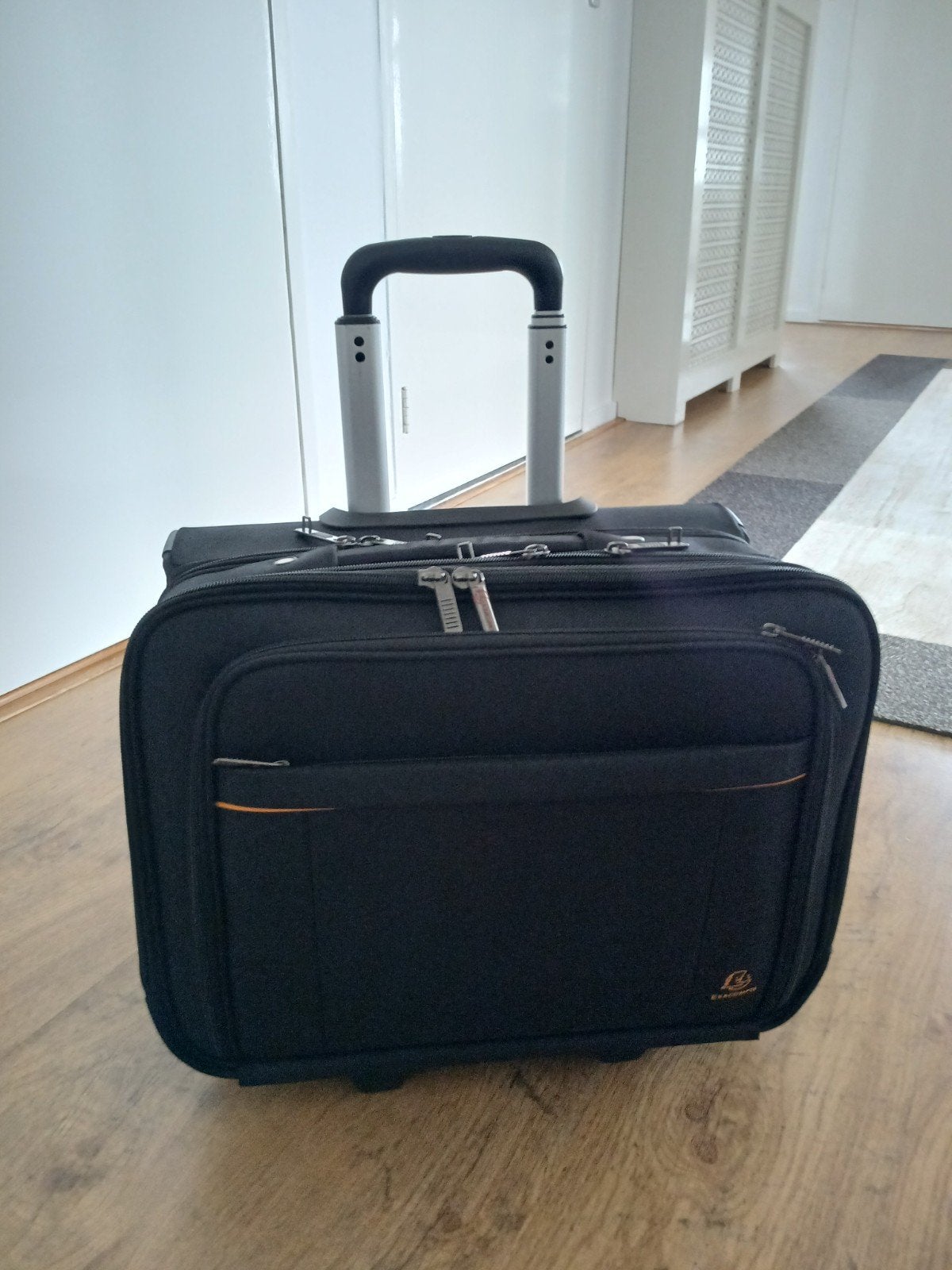 zo goed als nieuw: Trolley voor werk/vakantie!, Ophalen, 15 inch, Zo goed als nieuw, Trolleytas