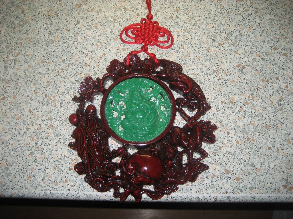 Boeddha hanger rood polystone met groen Jade inleg, Ophalen of Verzenden, Zo goed als nieuw, Overige materialen