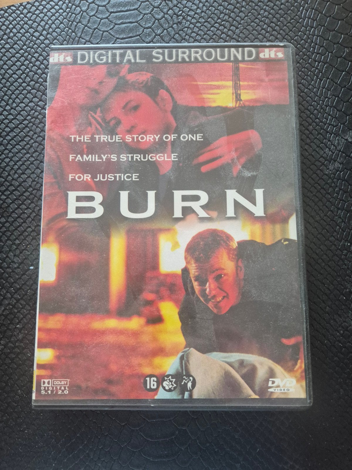 Burn, Vanaf 16 jaar, Ophalen of Verzenden, Zo goed als nieuw
