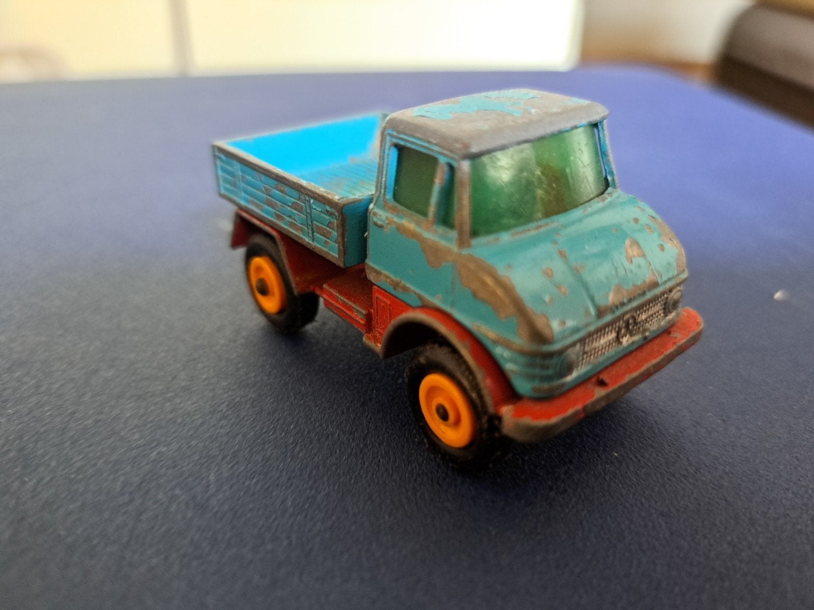 Matchbox Lesney Unimog Mercedes speelgoedauto 1:64, Ophalen, Gebruikt, Bus of Vrachtwagen