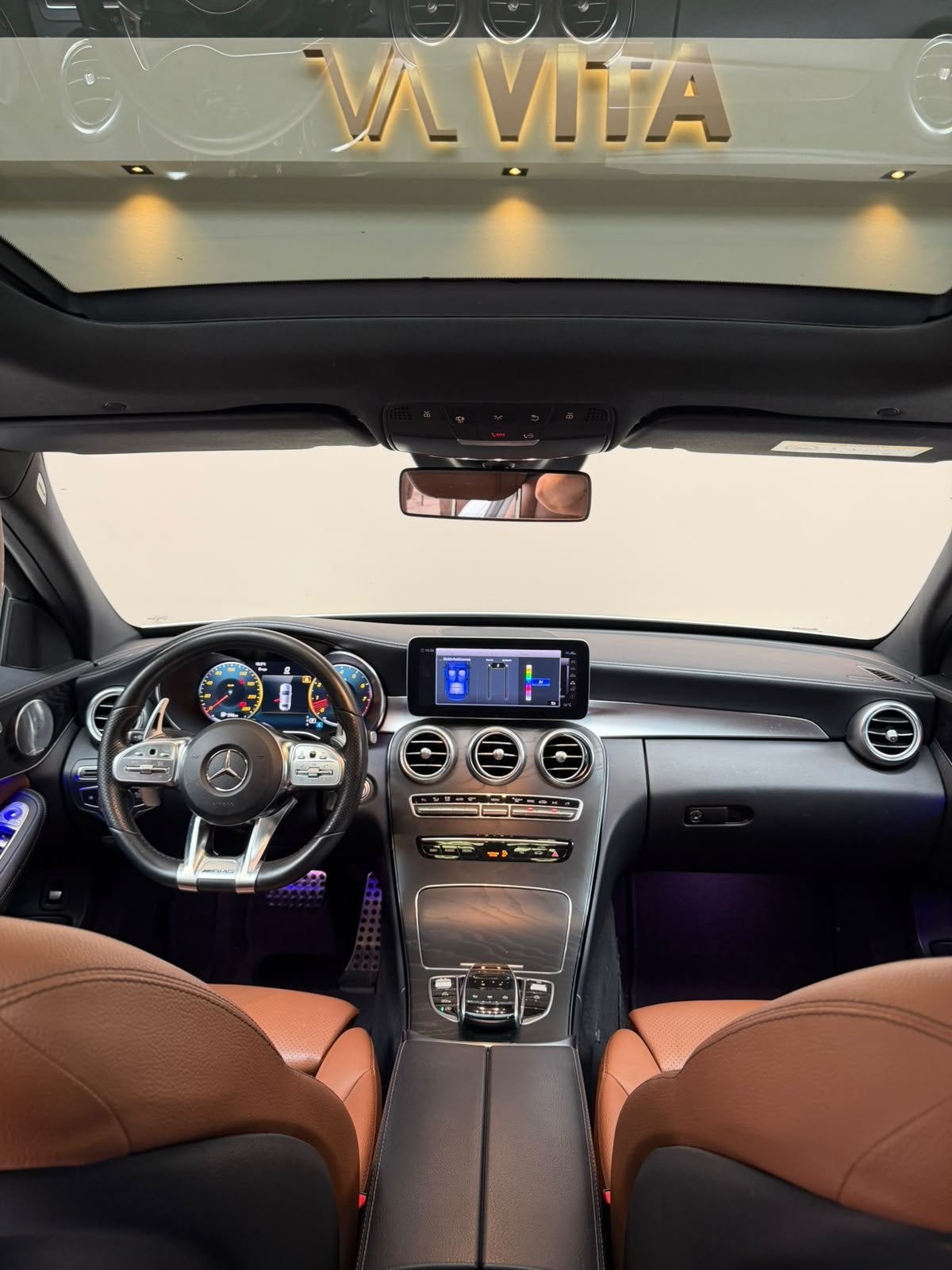 Mercedes-Benz C-Klasse 180 Business Solution AMG Pano|Burmes, Auto's, Euro 6, Sedan, 16 km/l, 5 stoelen