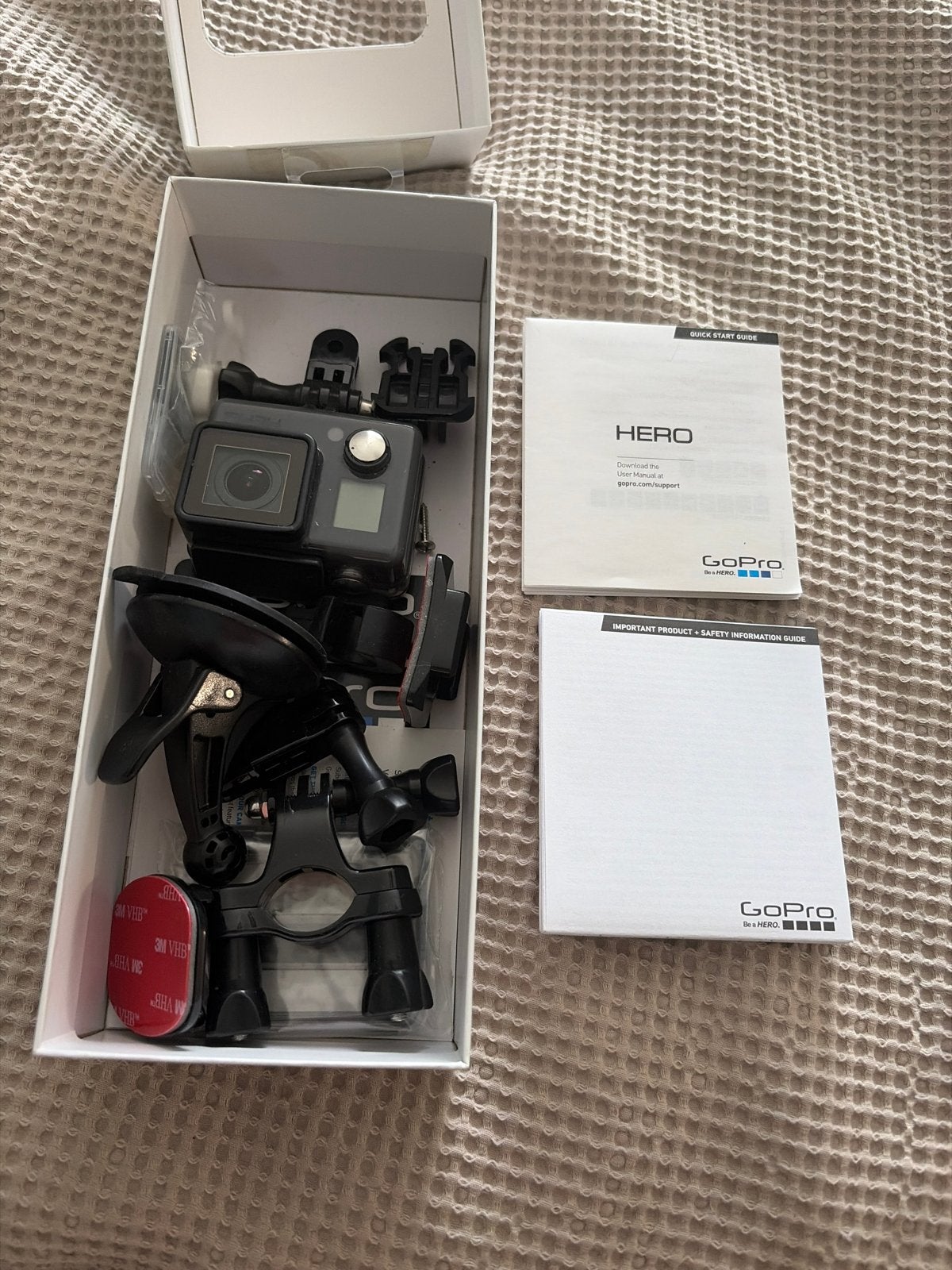 GoPro Hero Action Camera met accessoires, Ophalen, Zo goed als nieuw, GoPro