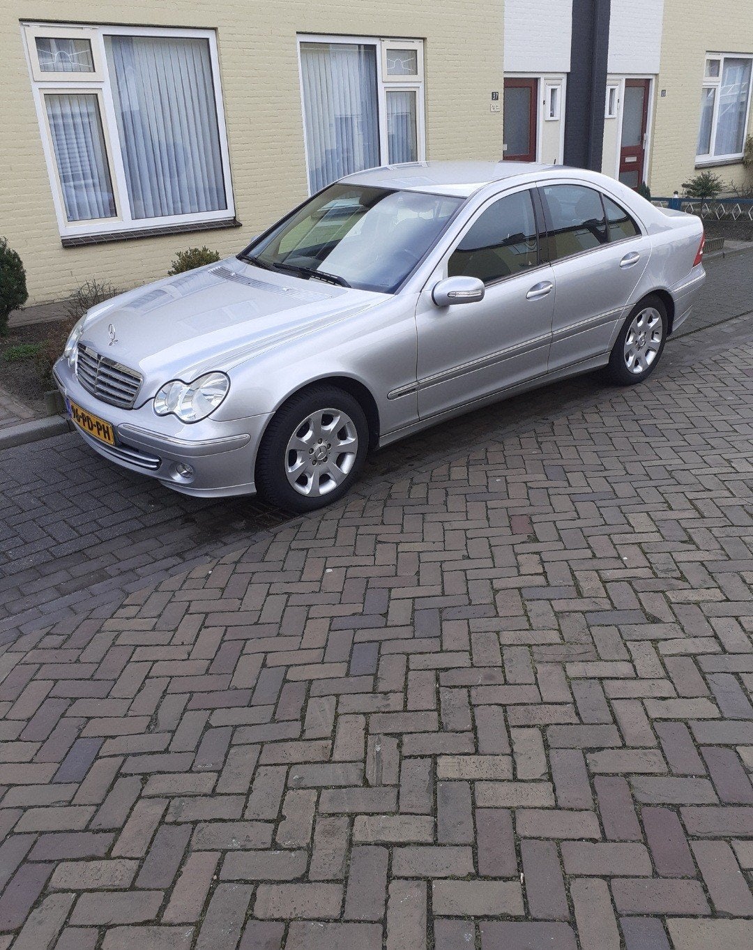 Mercedes-Benz C-Klasse 1.8 C200 Kompr Sedan AUT 2004 Grijs, Automaat, Achterwielaandrijving, 4 cilinders, 1796 cc