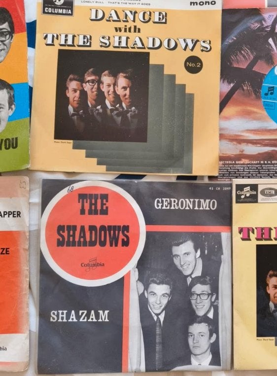 The Shadows - 11 Singles - o.a. Apache, Kontiki, F.B.I., Fotohoes, Ophalen of Verzenden, Gebruikt, 12 inch