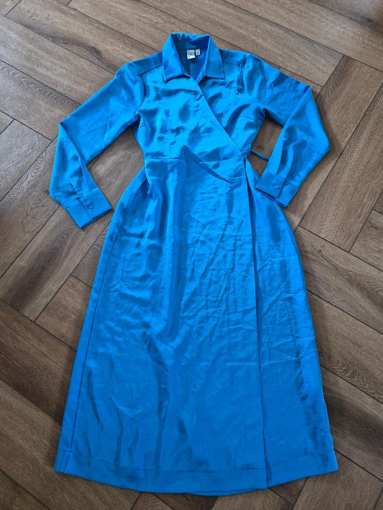 Prachtige lange blauwe glans jurk van YAS, maat M, Maat 38/40 (M), Blauw, Nieuw, Ophalen of Verzenden