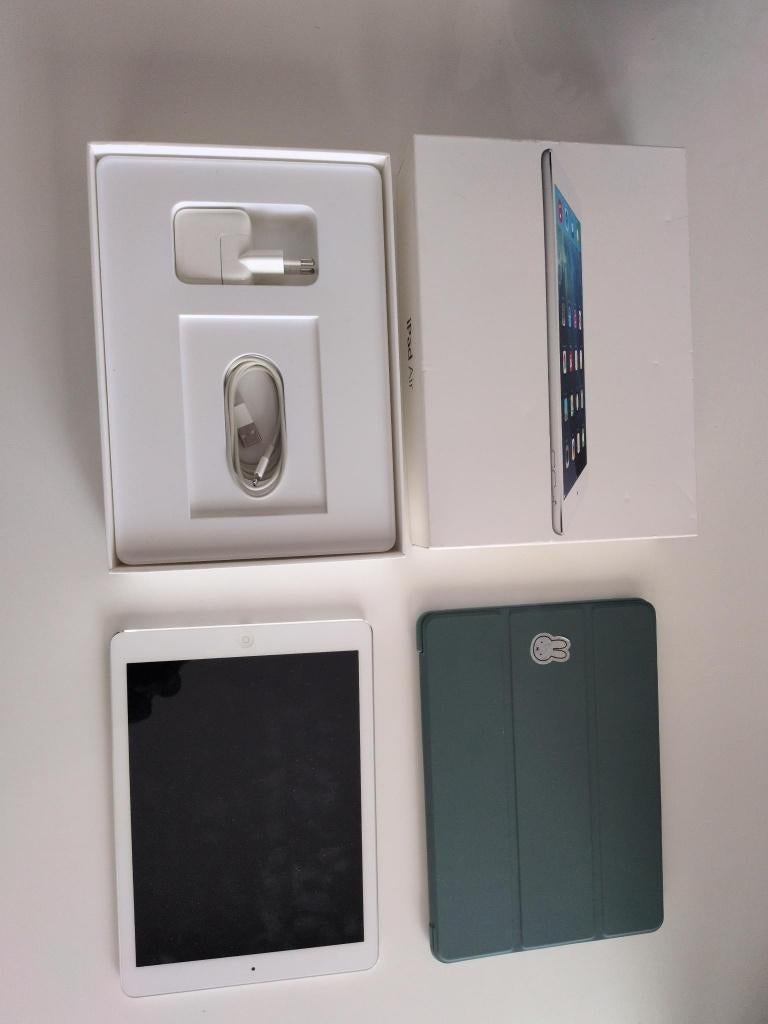 iPad Air Wi-Fi 16GB Silver, Apple iPad Air, Zo goed als nieuw, 16 GB, Wi-Fi