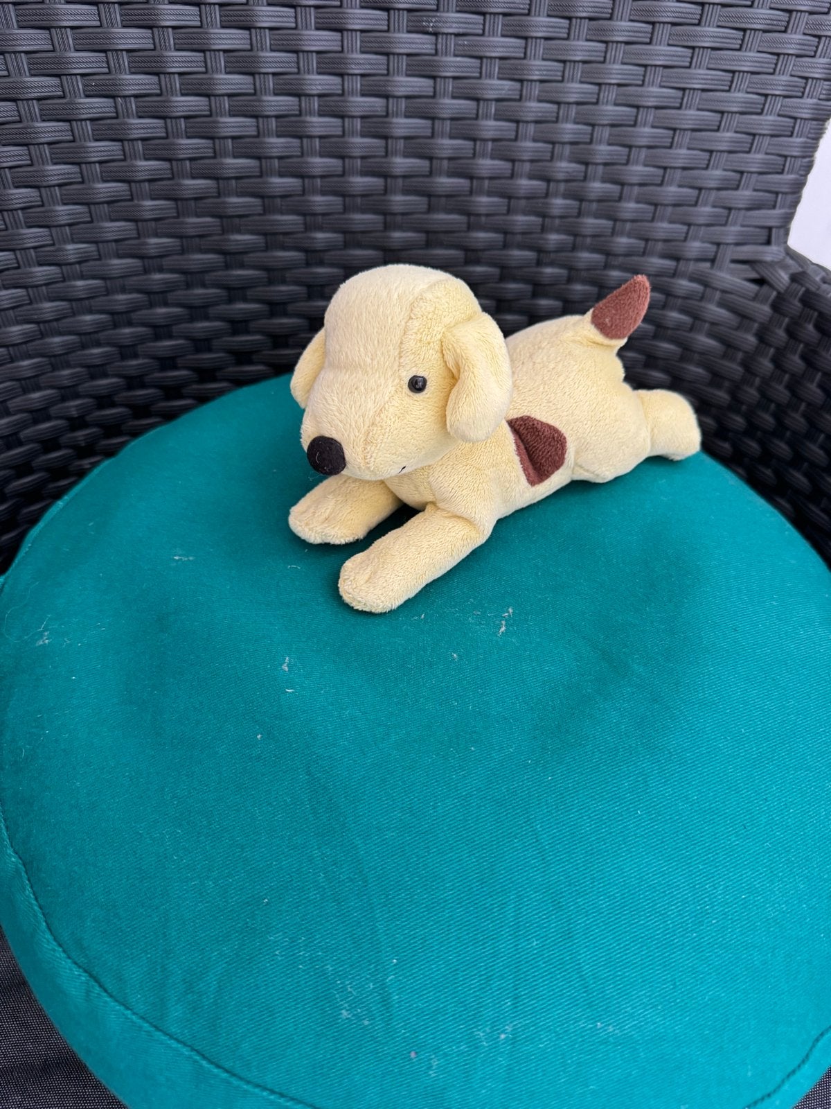 Dribbel knuffel hondje, Gebruikt, Overige merken, Met label, Klein (minder dan 20 cm)