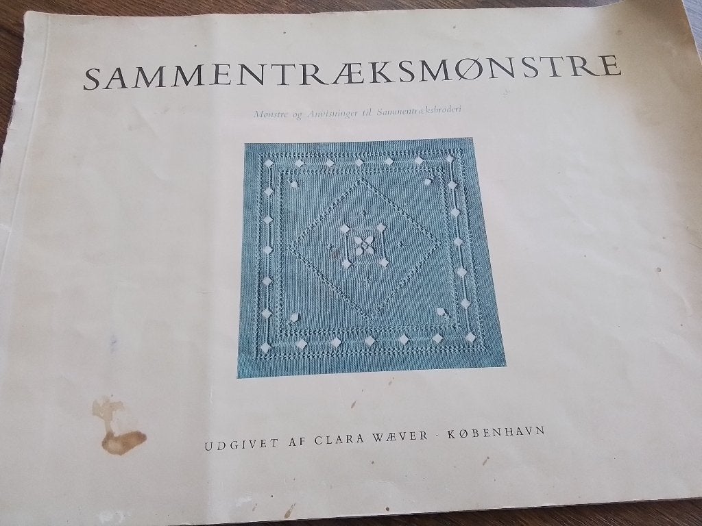 Leuk oud borduurboek clara wever, Hobby en Vrije tijd, Ophalen of Verzenden, Zo goed als nieuw, Handborduren, Patroon