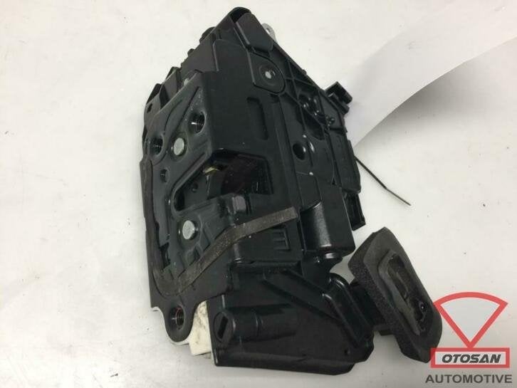 vw golf 6 polo deurslot slotmechaniek rechts voor 5k1837016c, Gebruikt, Volkswagen, Volkswagen AG, Vw@volkswagen.de