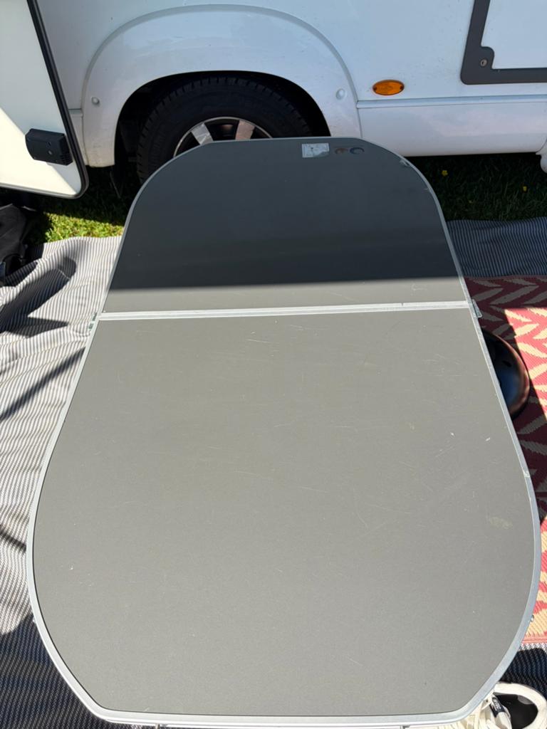 Camping tafel, Ophalen, Zo goed als nieuw