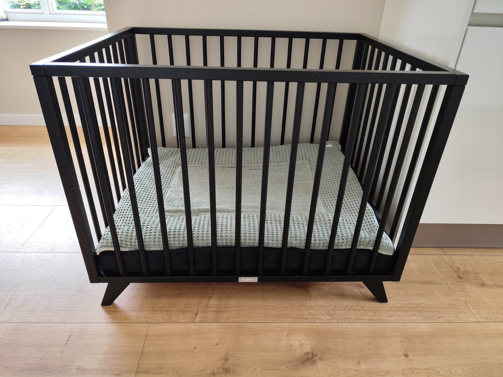 Zwarte bopita box, Kinderen en Baby's, Boxen, Gebruikt, In hoogte verstelbaar, Ophalen