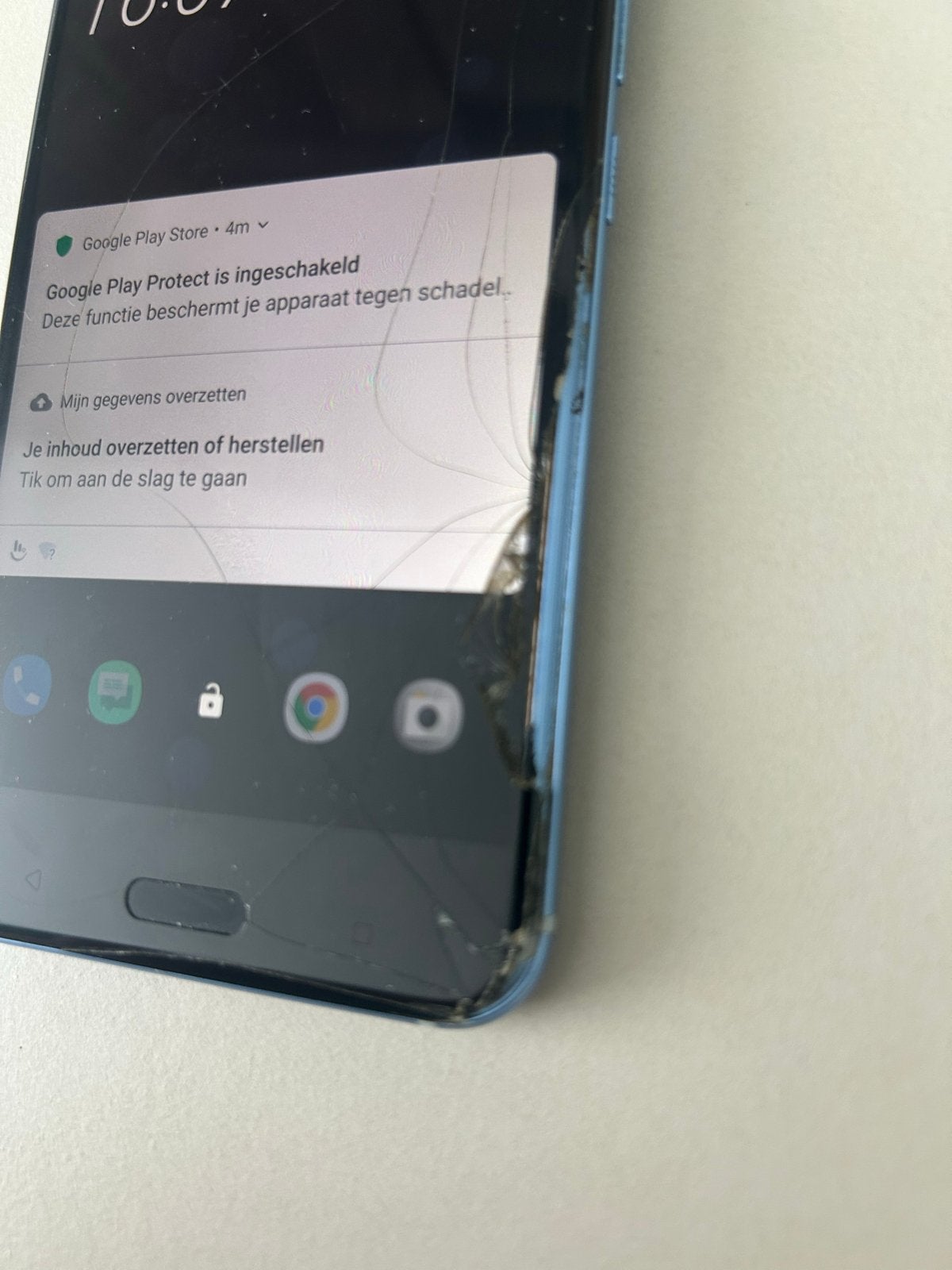 HTC U11 met barsten in scherm - Werkt nog!, Telecommunicatie, HTC, Gebruikt, Overige kleuren, Verzenden