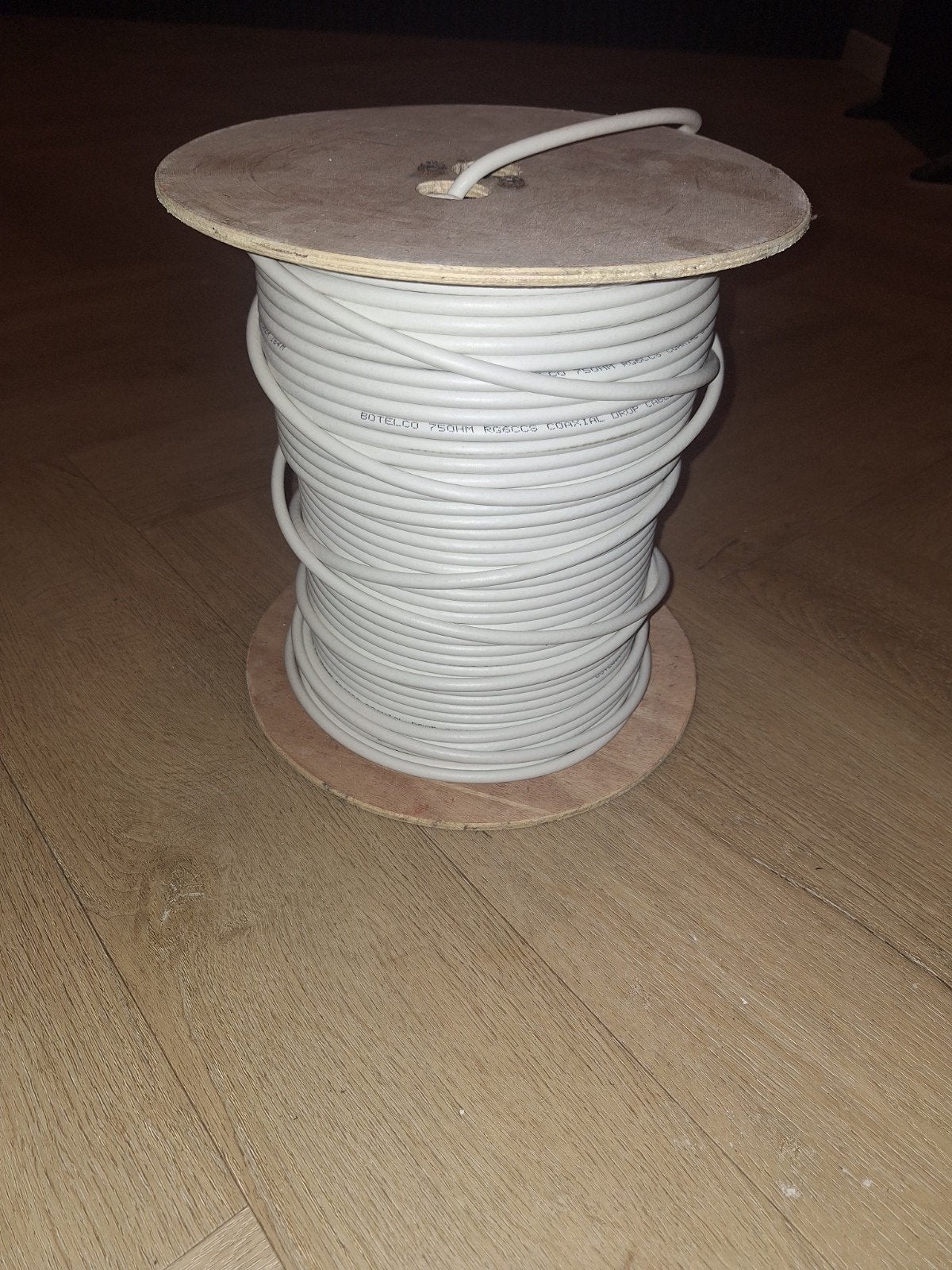 Botelco Coax Kabel 750 Ohm, 120dB - ca. 140m op haspel, Ophalen, Nieuw, 10 meter of meer, Coaxiale kabel