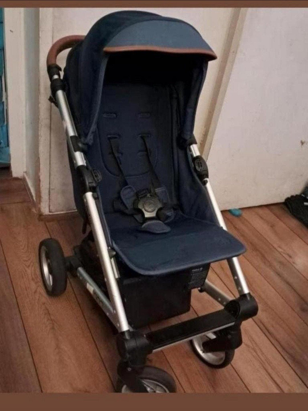 Te koop,Mutsy merk babywagen met slaap functie., Ophalen of Verzenden