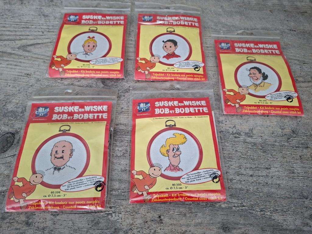 Suske en wiske borduurwerk  in seal, Ophalen, Suske en Wiske, Zo goed als nieuw, Boek of Spel