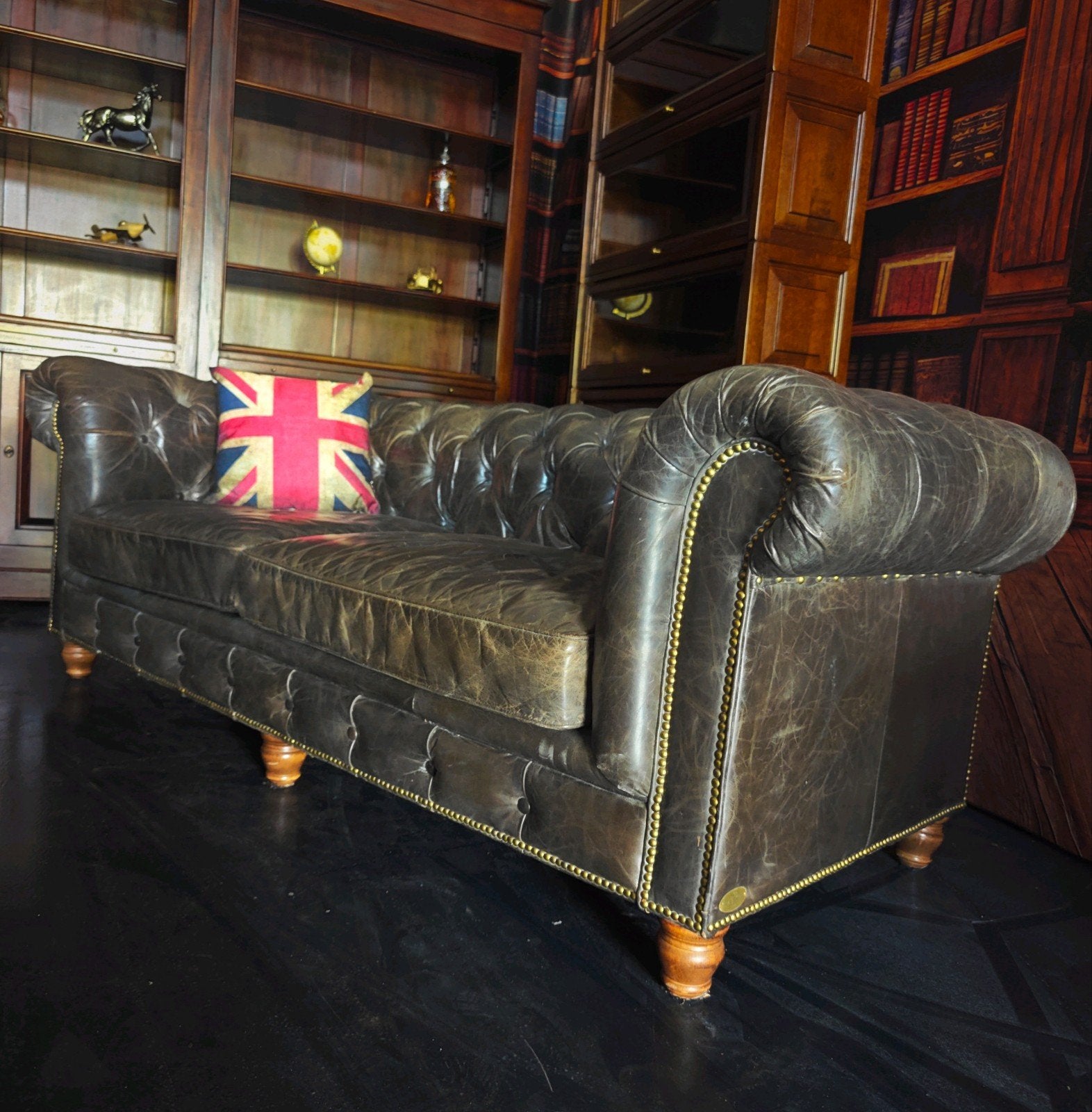 Ralph Lauren Zwarte Vintage Chesterfield Bank, Huis en Inrichting, Gebruikt, Bollenmarkt 14c Zwaagdijk Oost, Treasure, Driepersoons