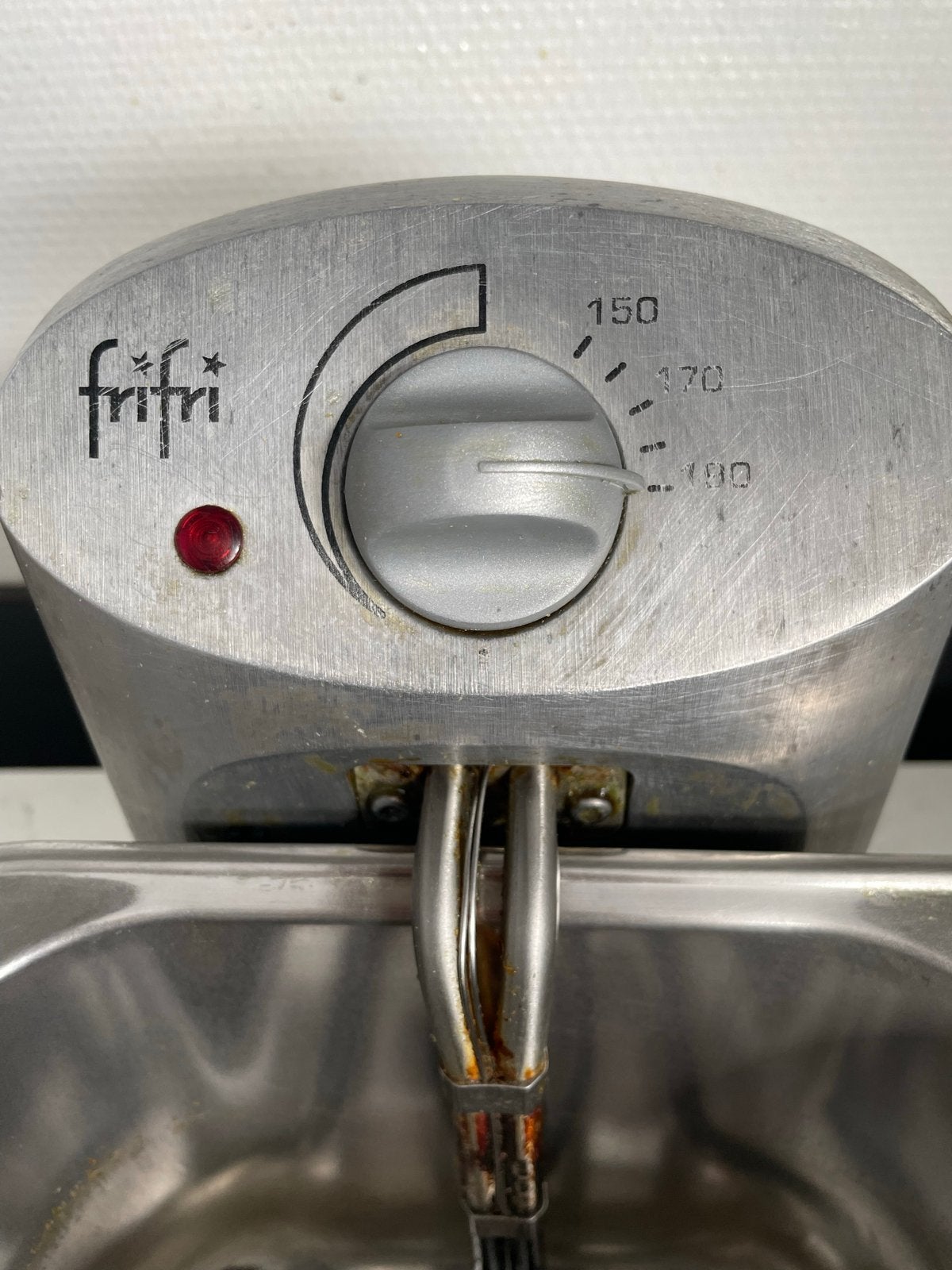 Fritel friteuse - Compacte en betrouwbare frituurpan, Witgoed en Apparatuur, 2 tot 3 liter, Ophalen, Gebruikt, Uitneembare binnenpan