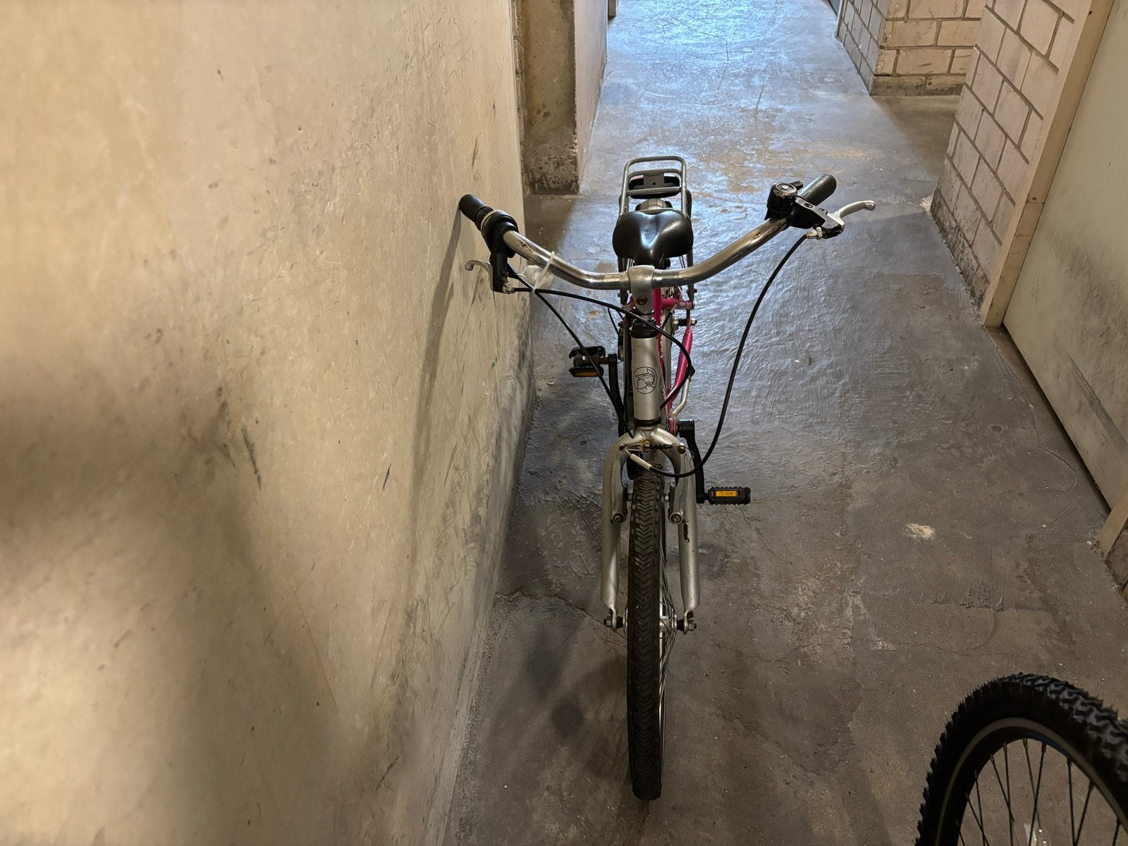 Roze meisjes fiets - Lady City - Gebruikt, Fietsen en Brommers, Fietsen | Dames | Damesfietsen, Overige merken, Velgrem, Ophalen of Verzenden