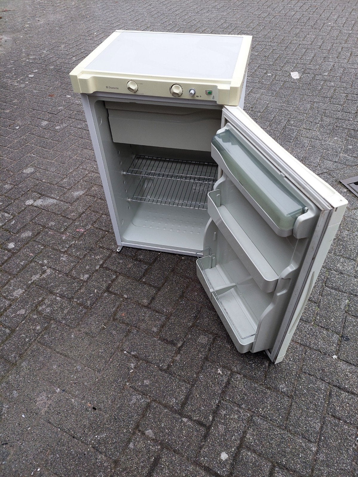 Dometic tafelmodel camping caravan gas koelkast, Caravans en Kamperen, Ophalen of Verzenden