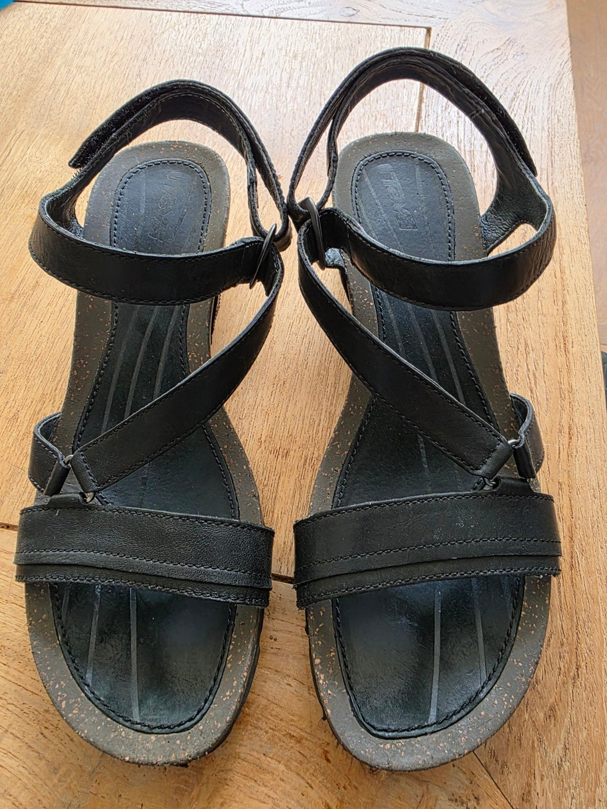 Teva zwart leder sandalen met hak maat 41 in prima staat, Ophalen of Verzenden, Zo goed als nieuw, Zwart, Sandalen of Muiltjes