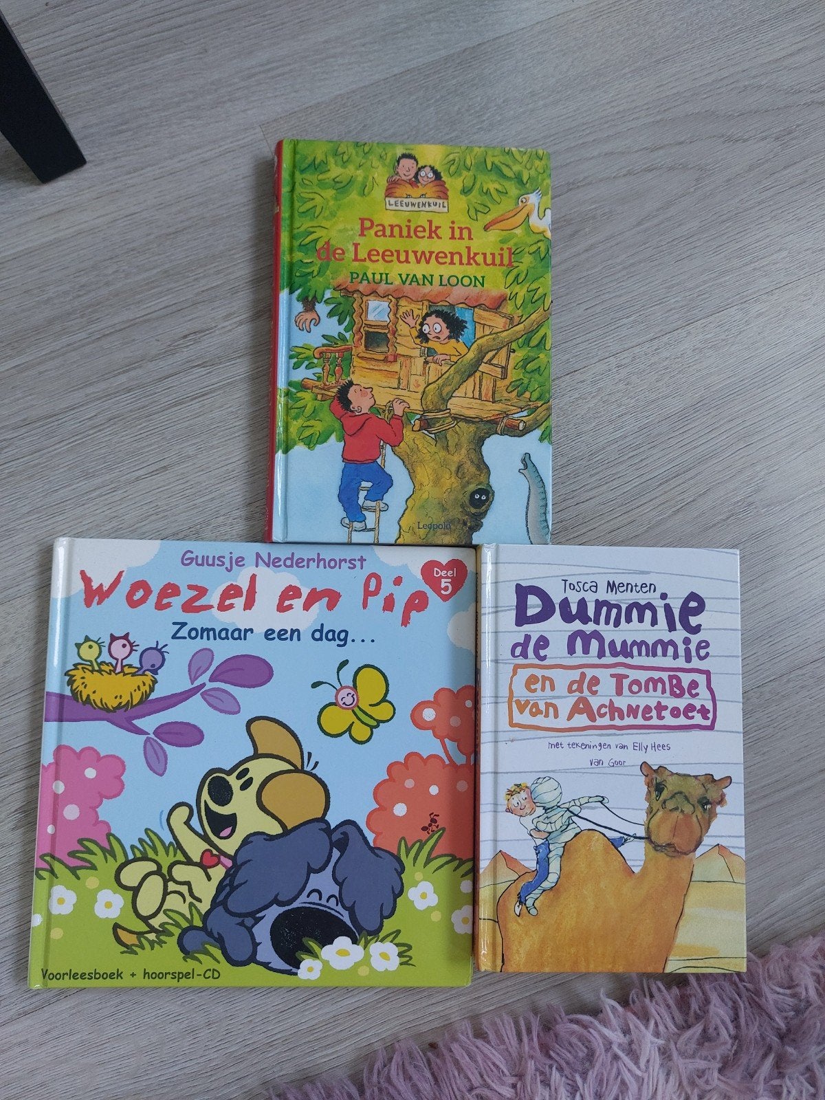 Kinderboeken set: Woezel & Pip, Dummie de Mummie, Paniek, Ophalen, Gelezen, Guusje Nederhorst, Tosca Menten, Paul van Loon, Fictie algemeen