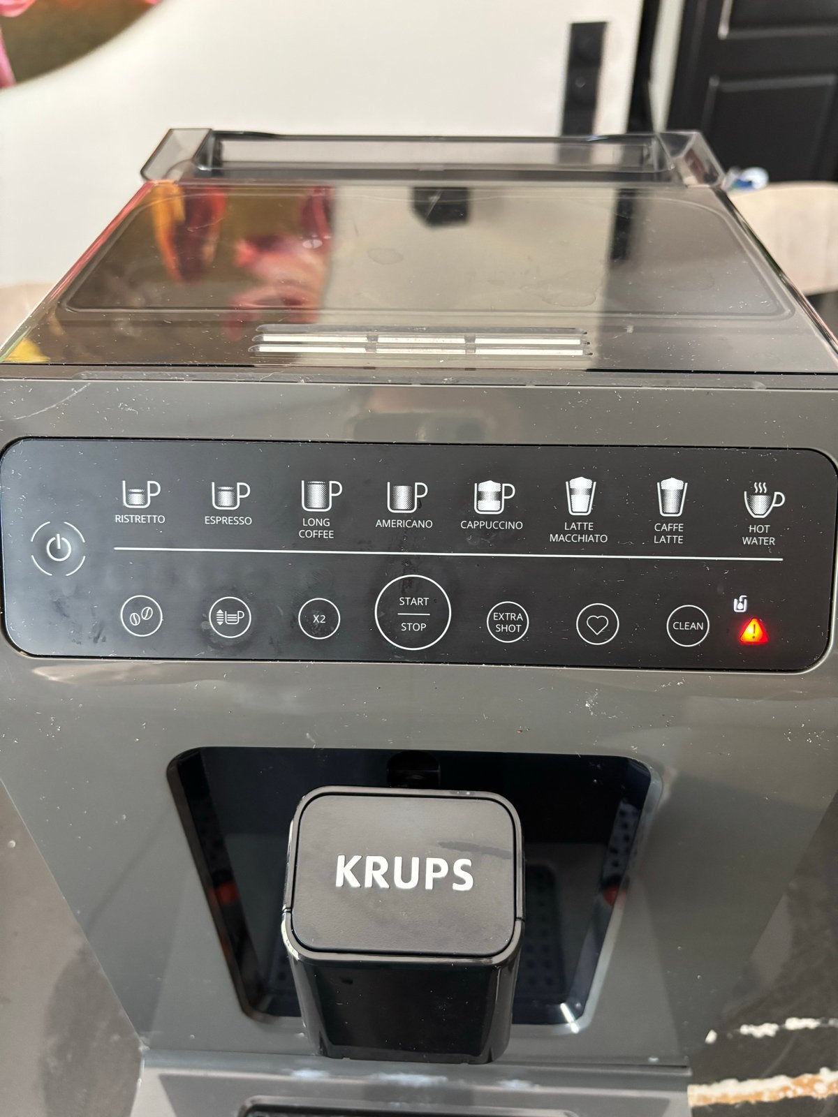 Krups volautomatische espressomachine met melkslangetje, Ophalen, Afneembaar waterreservoir, Gebruikt, Koffiemachine