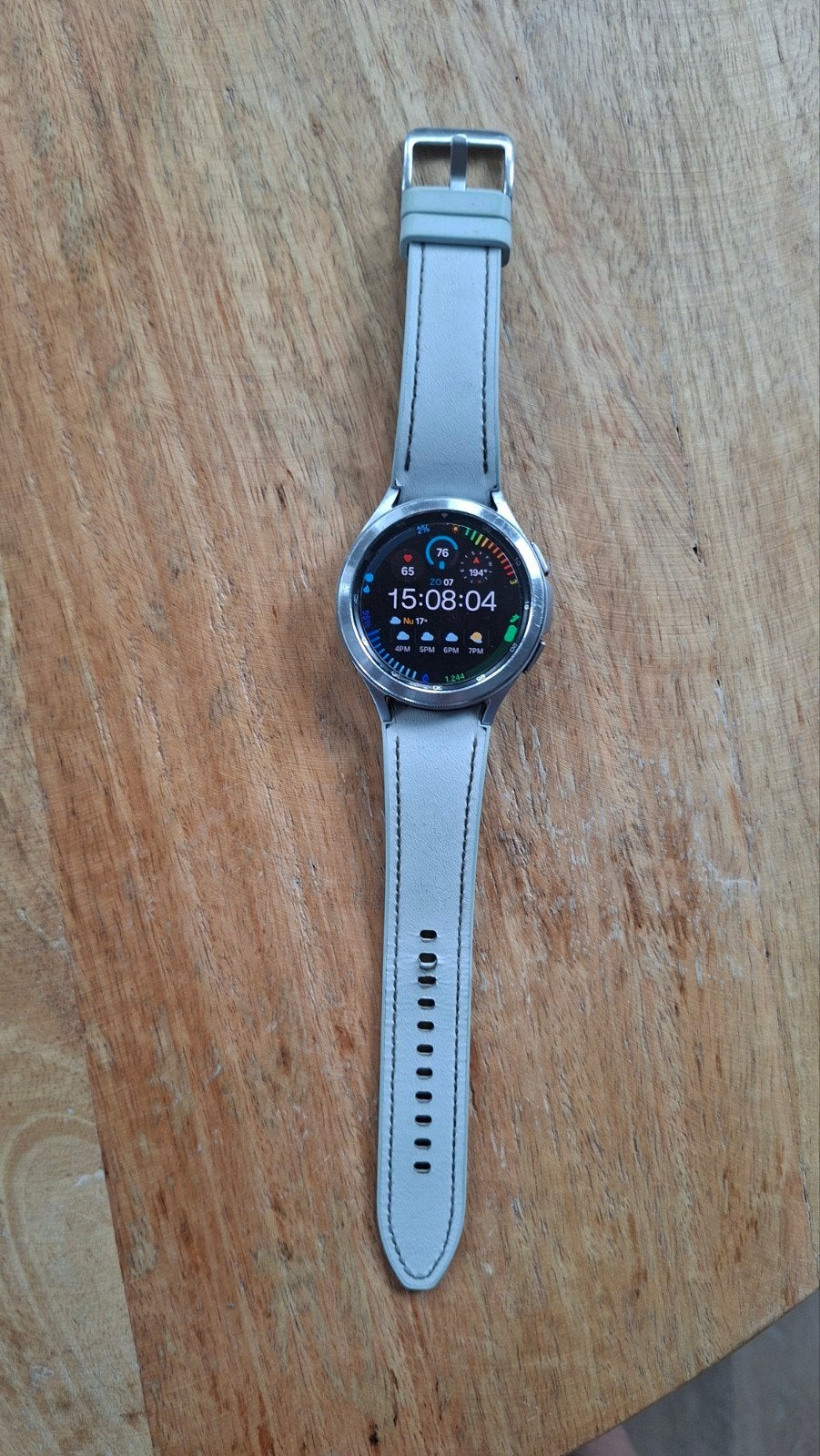 Samsung galaxy watch 4 clasic + origineel bandje, Sieraden, Tassen en Uiterlijk, Smartwatches, Hoogte, Ophalen of Verzenden, Zo goed als nieuw