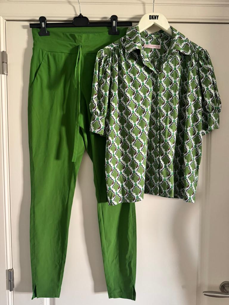 Studio Anneloes broek smalle pijp en blouse travelstof S~M, Maat 38/40 (M), Ophalen of Verzenden, Zo goed als nieuw, Lang
