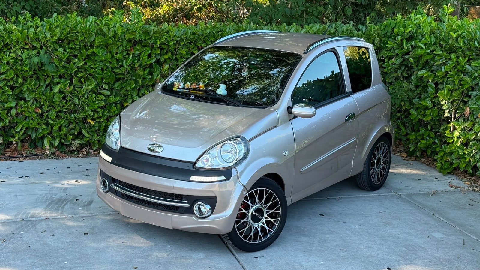 Microcar paris met werkende airco leren bekleding, Diversen, Ophalen, 16 km/u of meer, 46 km of meer, Gebruikt