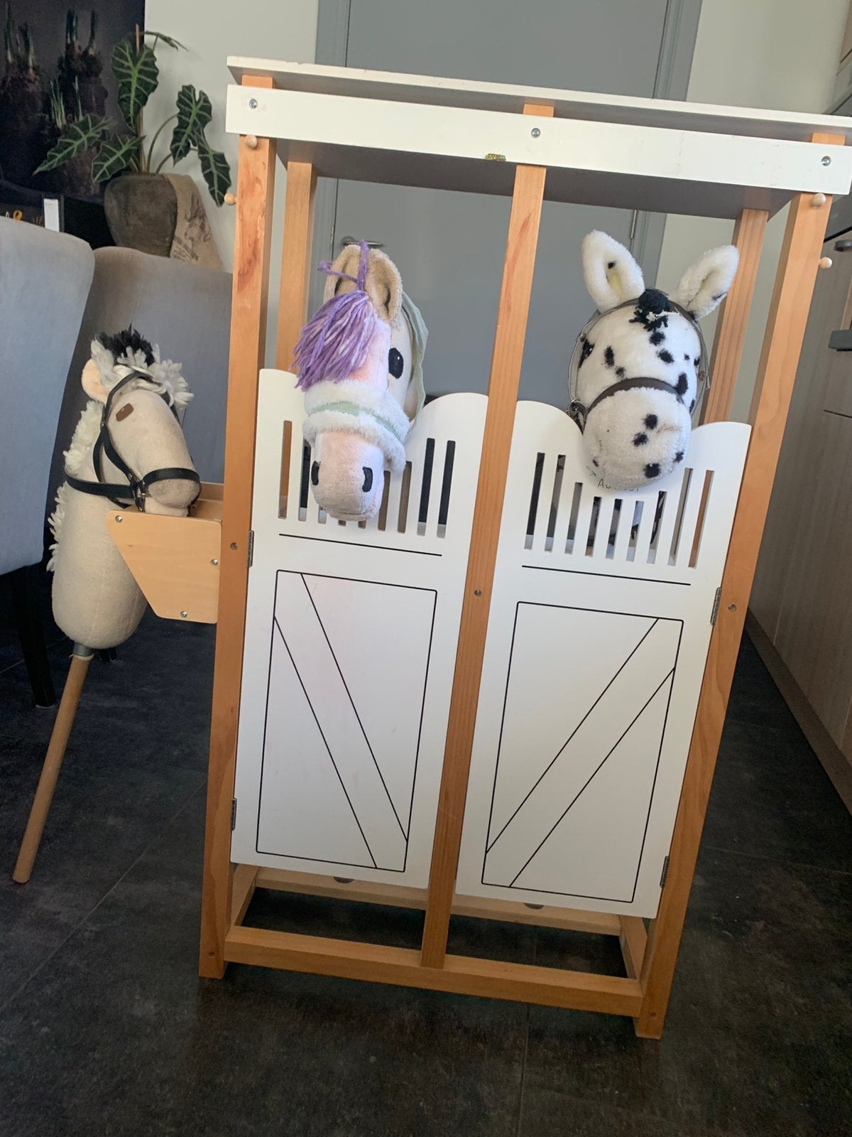 Stokpaardjes stal, Ophalen of Verzenden, Zo goed als nieuw
