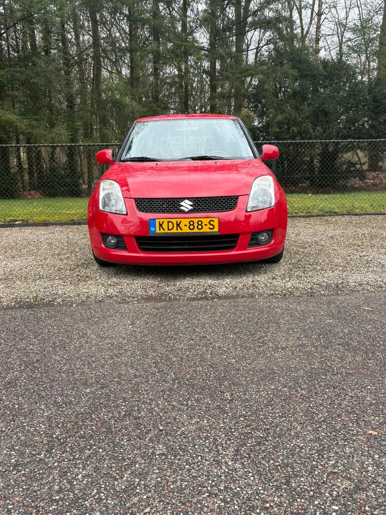 Suzuki swift 1.3 AIRCO STOELVERWARMING, Auto's, Voorwielaandrijving, Stof, 1328 cc, Swift