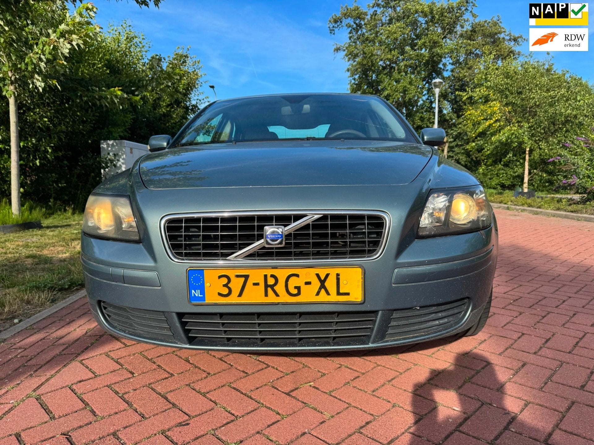 Volvo S40 2.0D Momentum, Voorwielaandrijving, 136 pk, Gebruikt, 700 kg