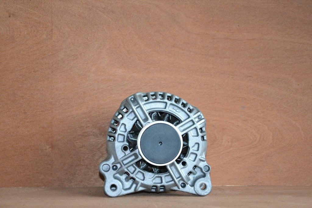 Gereviseerde dynamo origineel BOSCH 0124525091 VAG, Auto-onderdelen, Ophalen of Verzenden, Gereviseerd, Audi