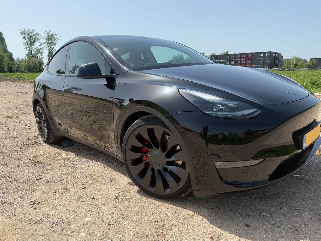Model Y 2024 PERFORMANCE incl. BTW & garantie 52.315km zwart, Parkeerassistent, Zwart, 462 pk, 1972 kg