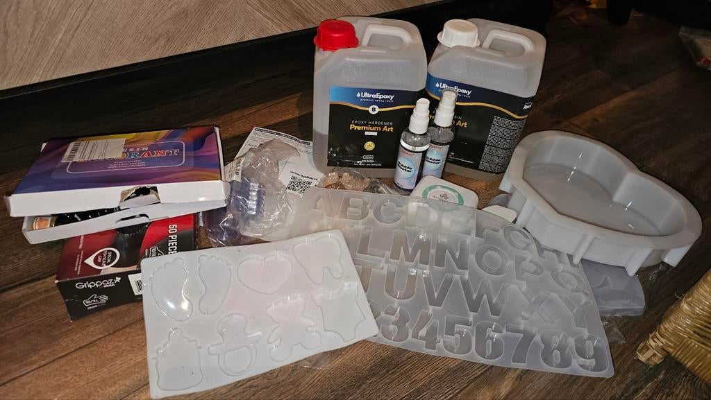 Epoxy set met mallen en pigmenten, Ophalen