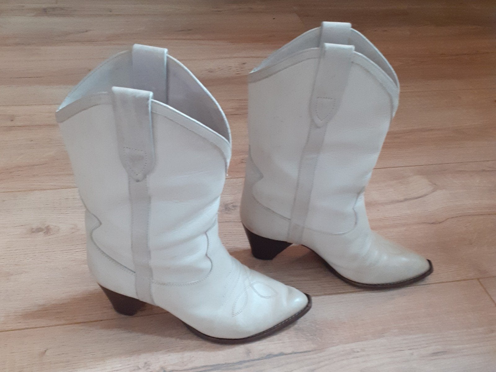 Isabel Marant cowboylaarzen maat 37, Isabel Marant, Wit, Lage of Enkellaarzen, Ophalen of Verzenden