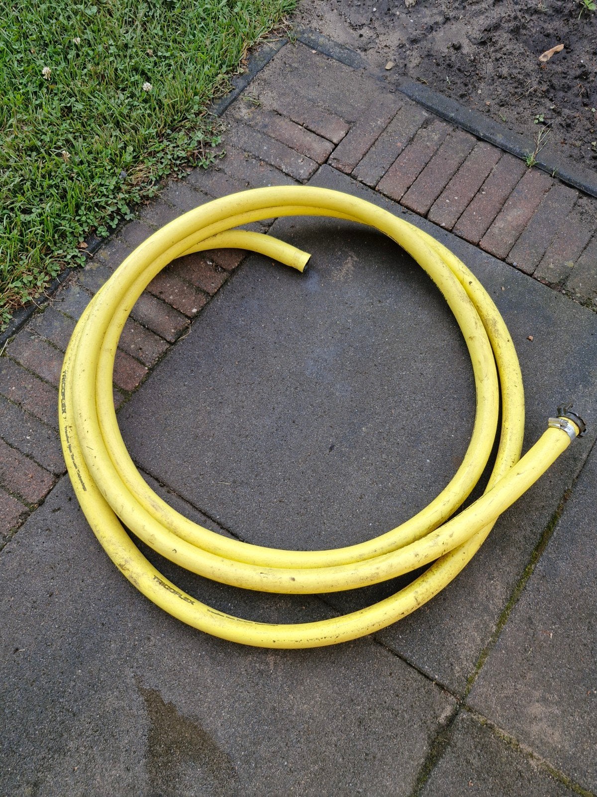 Tricoflex 1 inch 25 mm diameter. 3.5 mtr lang. 1 koppeling, Ophalen, Tuinslang