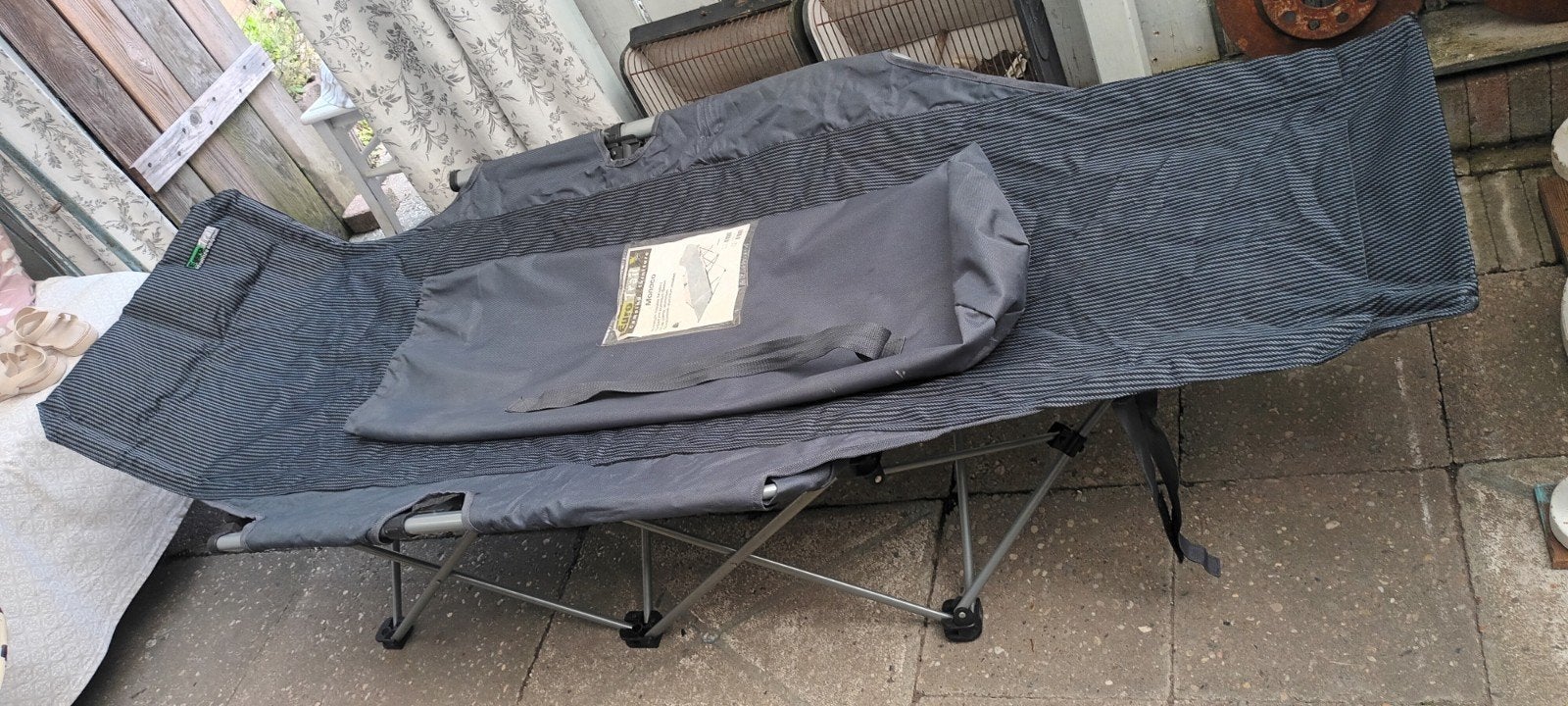 Luxe veldbed / stretchbed / Relaxbed opvouwbaar met draagtas, Ophalen, Zo goed als nieuw, Aluminium, Inklapbaar