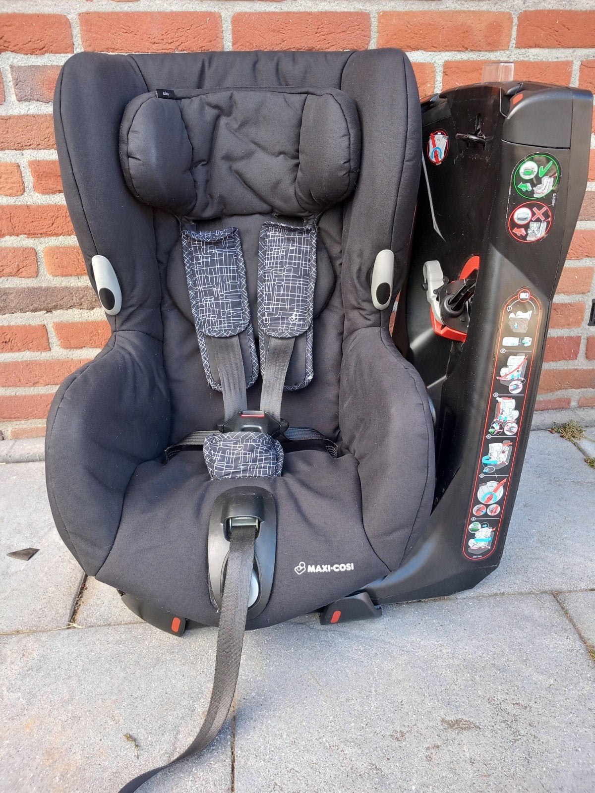 Maxi Cosi Axiss draaibare autostoel zwart, Ophalen, 9 t/m 18 kg, Slaapstand, Maxi-Cosi